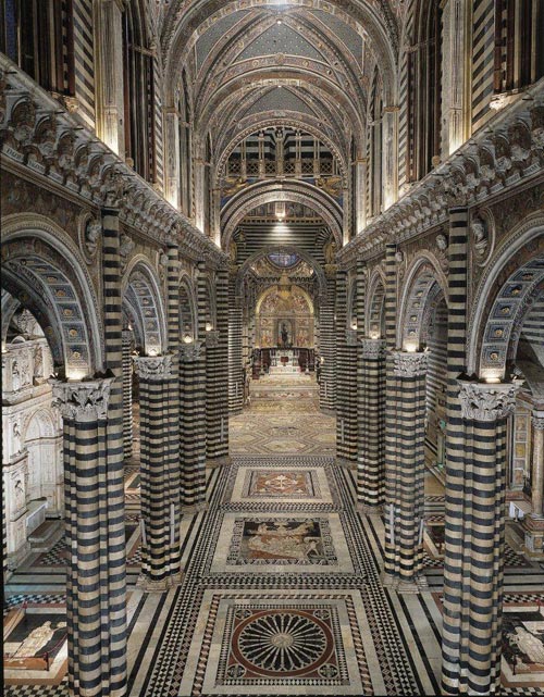 Siena, Duomo, veduta della navata centrale