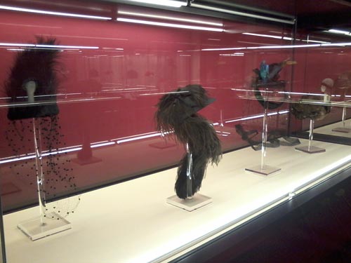 V il cappello tra arte e stravaganza