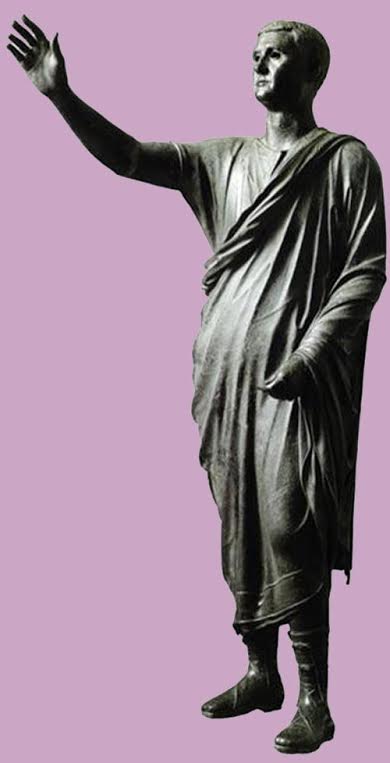 Arringatore Primi decenni del I sec. AC Grande bronzo, h. 170 cm Firenze, Museo Archeologico Nazionale