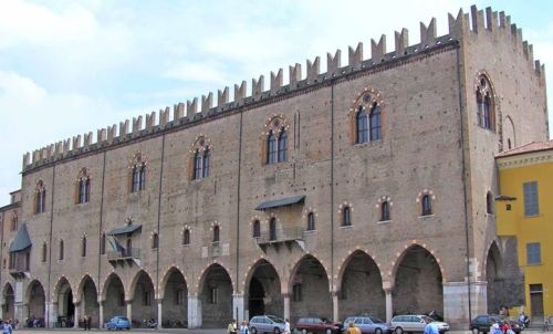 Mantova, veduta esterna di Palazzo Ducale