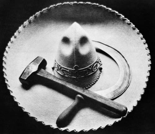 5 tina modotti-falce martello e sombrero-messico 1927
