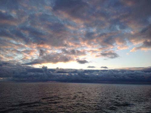 La luce del sole di notte