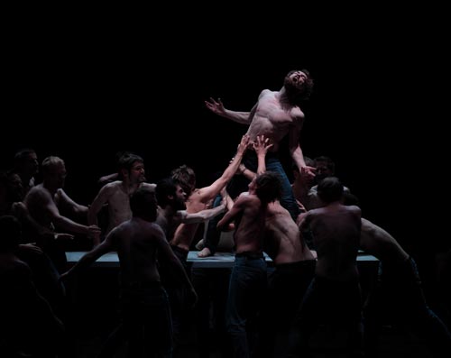 3 les memoires d un seigneur-coreografie o dubois-foto francois stemmer