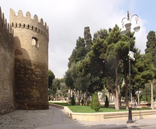 4 mura di baku dal giardino del governatore-foto donata brugioni