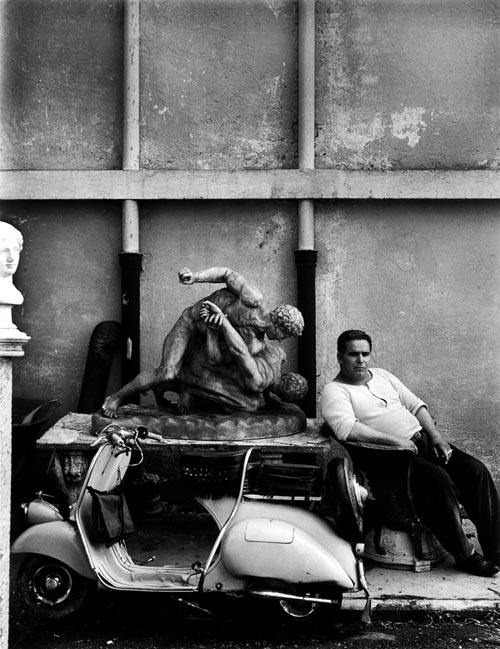 2 william klein guardiano di cinecitta roma 1956