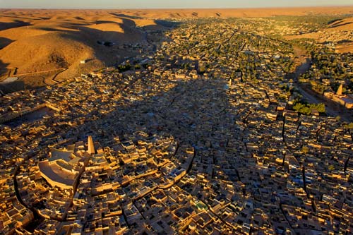 1 veduta aerea di ghardaia-foto george steinmetz
