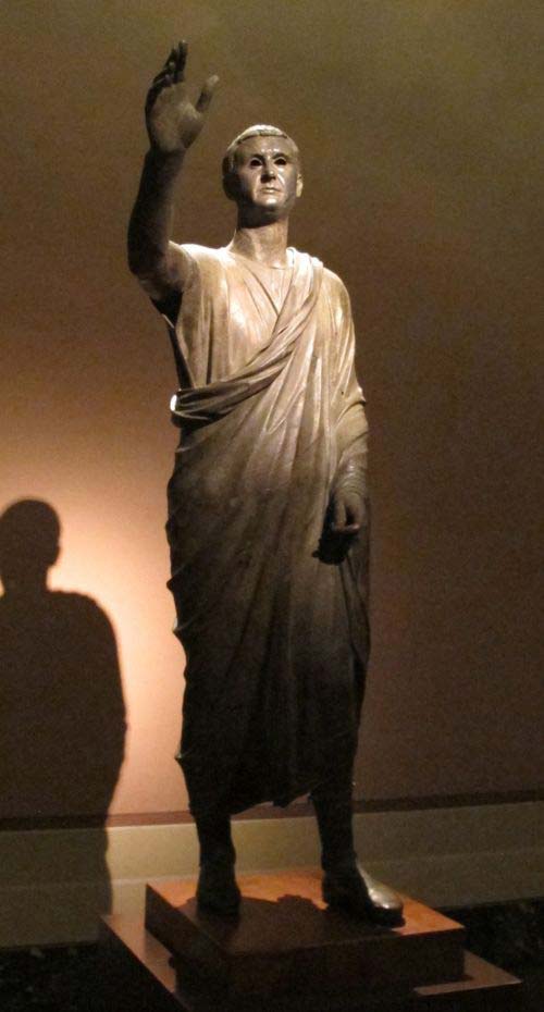 Arringatore opera-etrusca-nota-anche-a-winckelmann