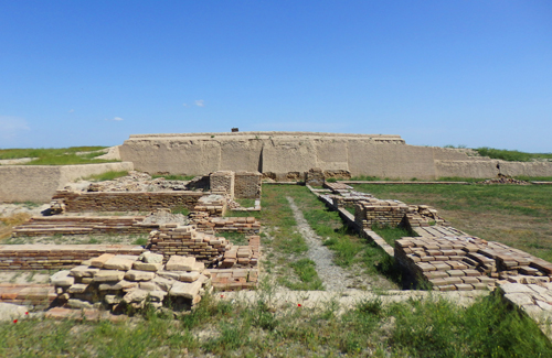 8 kazakhstan cittadella di otrar scavi archeologici in corso-foto donata brugioni