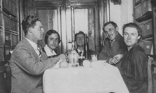 Pranzo ad Arcetri, da sinistra, Emo Capodilista, Beatrice Crinò, Gilberto Bernardini, Attilio Colacevich e Daria Bocciarelli