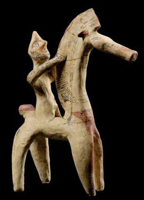 Figurine-of-horseman