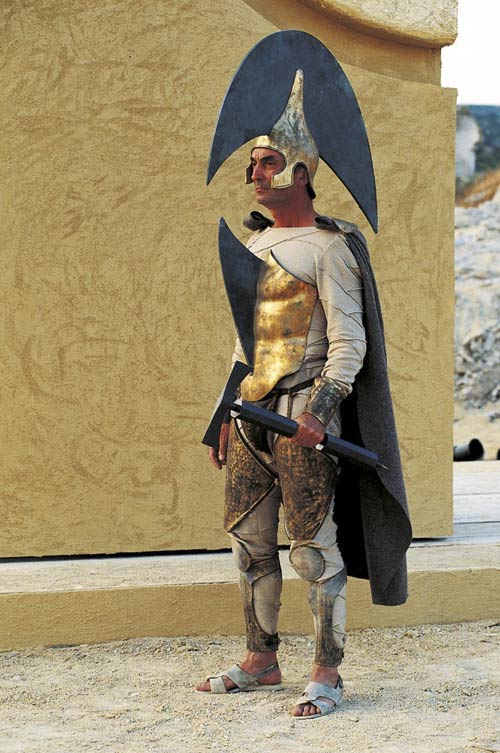 3 maschere e ornamenti