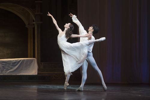 3 romeo e giulietta-foto francesco squeglia-teatro san carlo