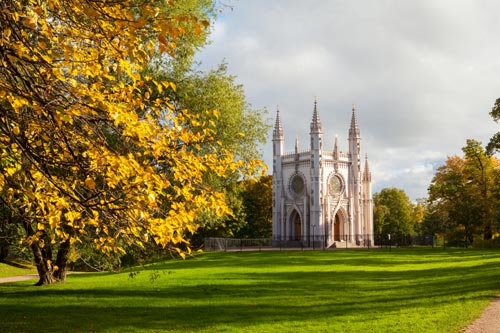 2 il palazzo imperiale di peterhof