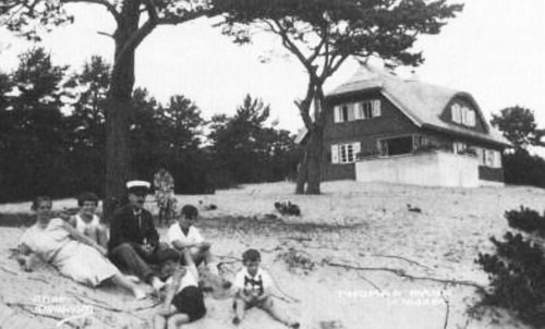 7 thomas mann e famiglia a nida in una foto depoca