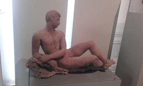 talo Griselli, Arno, scultura in terracotta refrattaria, Pisa, Museo Nazionale di Palazzo Reale