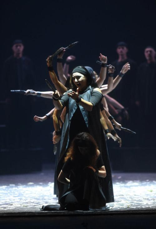 Teatro regio di parma trovatore 3