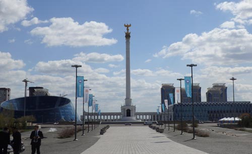 2-astana dalla-piramide foto donata brugioni