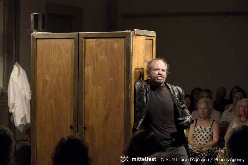 Un scena de 'Il Processo ovvero la dolente storia di Josef K.'