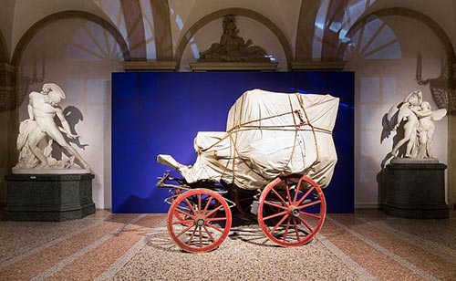 Christo: “Wrapped Carriage”, 1971, Collezione Berlingeri