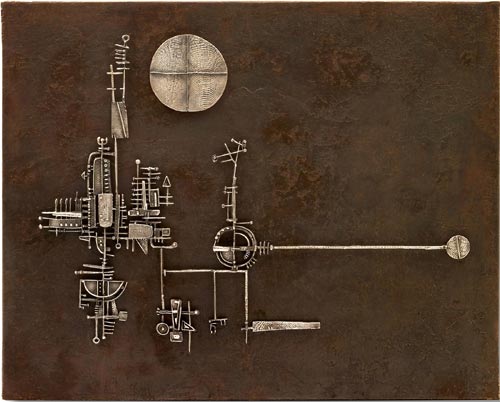 'La luna il sole la torre', 1955
 argento e rete di ottone patinata, 38 x 48 x 3 cm (foto Dario Tettamanzi)