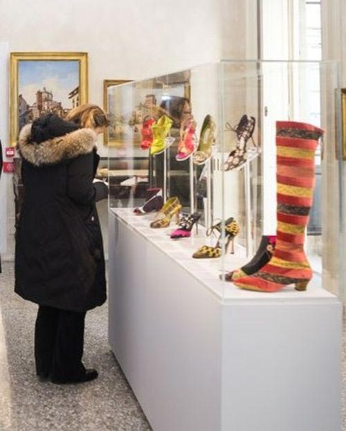 3 manolo-blahnik-the-art-of-shoes