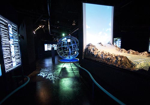 8 interno del glaciarium con il modello del campo di ghiaccio patagonico sud