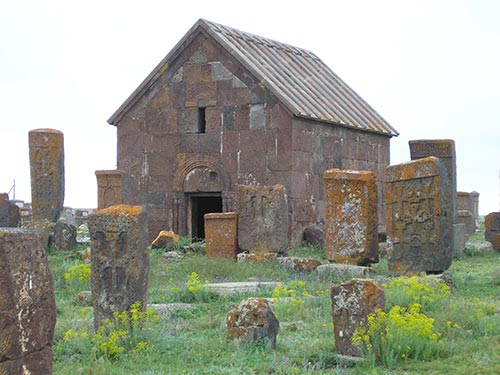 10 armenia piccola chiesa e cimitero medievale di noratus-foto donata brugioni