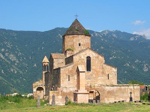 3 armenia basilica a tre navate di odzun--foto donata brugioni