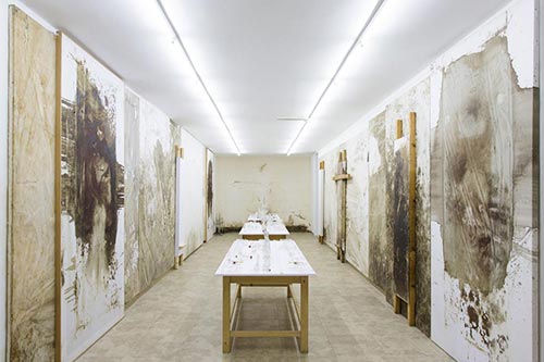 4 nitsch 130 aktion installazione di relitti 2010 museo nitsch napoli 2