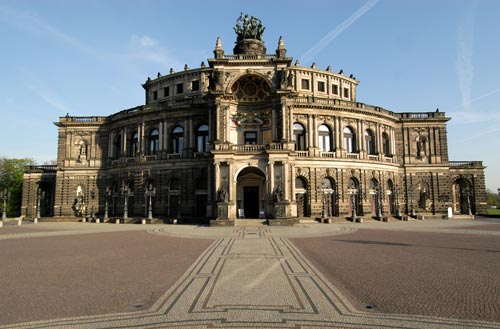 Semperoper tag frontal giorno foto matthias creutziger