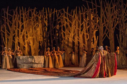 Una scena di 'Fedra' con la regia di Carlo Cerciello