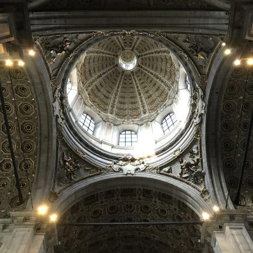 Veduta interna cupola duomo di como